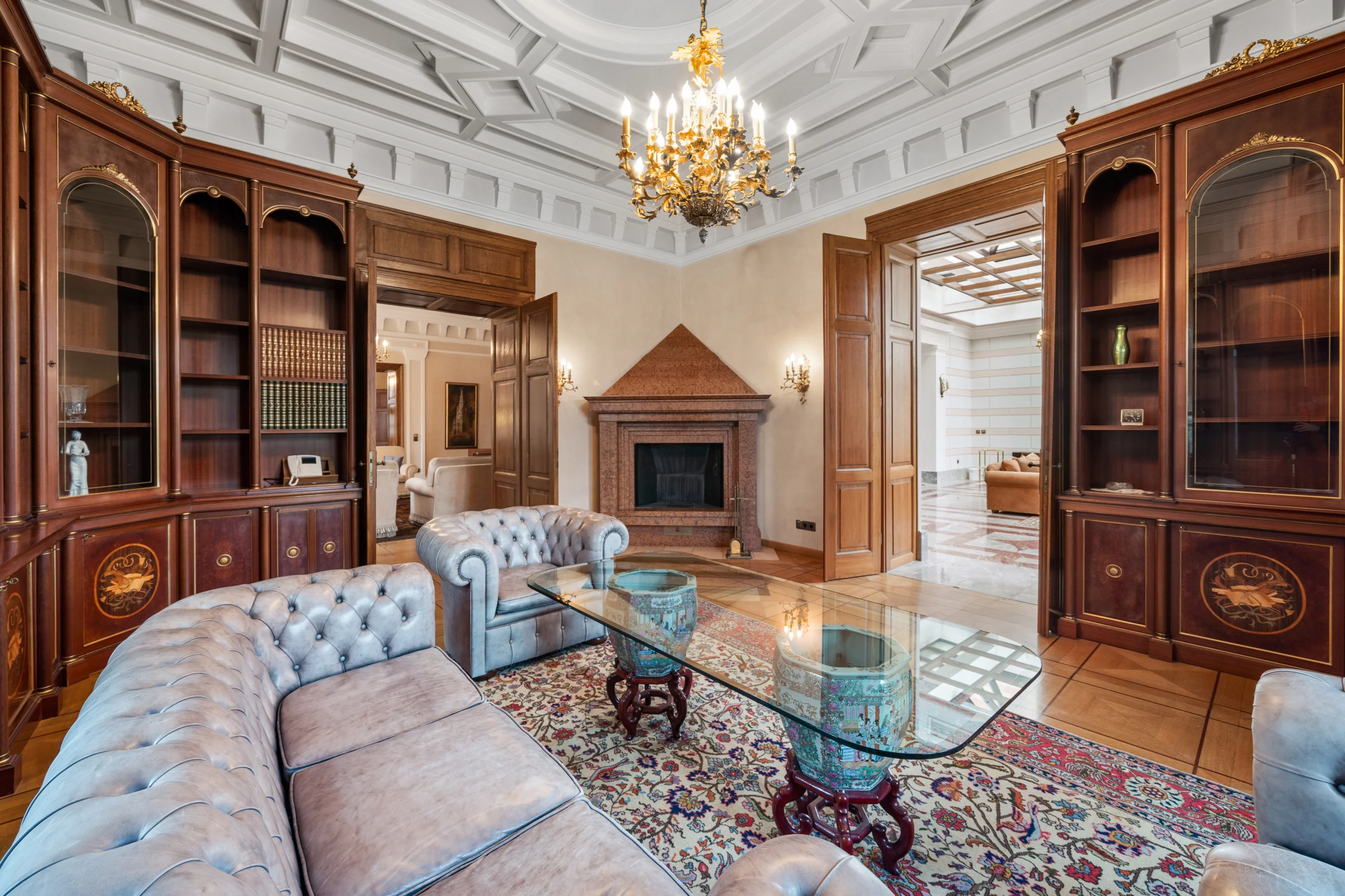 Bibliothek/Kamin Bibliothek/Kamin