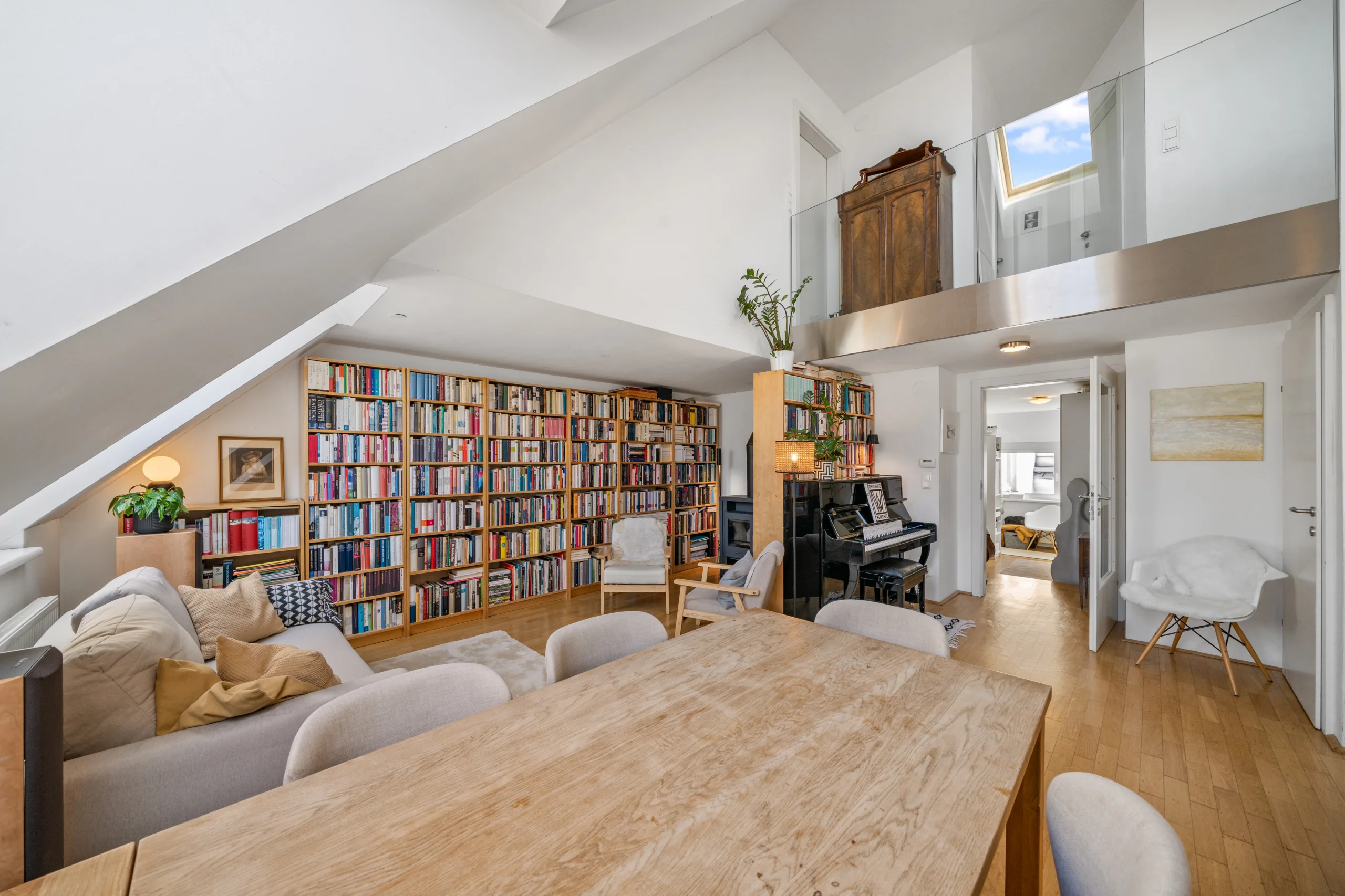 Wohnzimmer/Galerie
